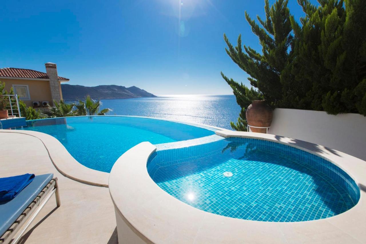 Iskenderun Villa Sleeps 10 With Pool And Air Con Yenikoy  Eksteriør billede
